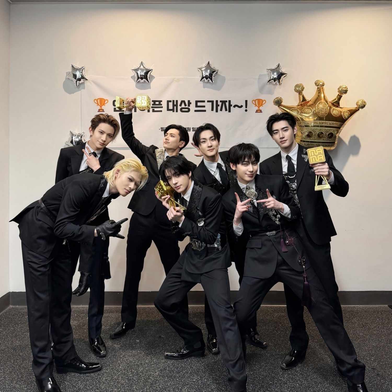 ENHYPEN의 최신 사진