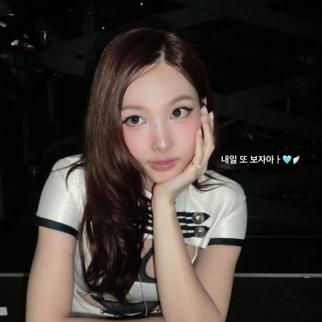 娜琏 (TWICE)的幕后花絮