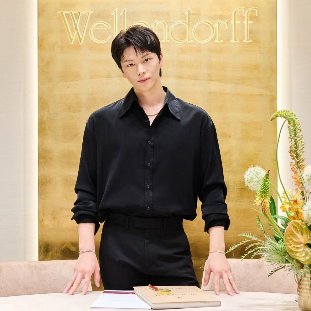 Recent activity shot of Yook Sungjae (BTOB)