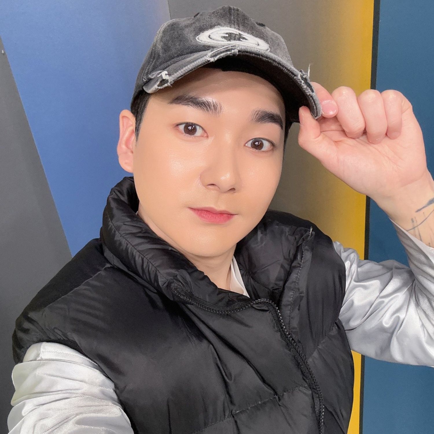 A moment captured by Aron's fan