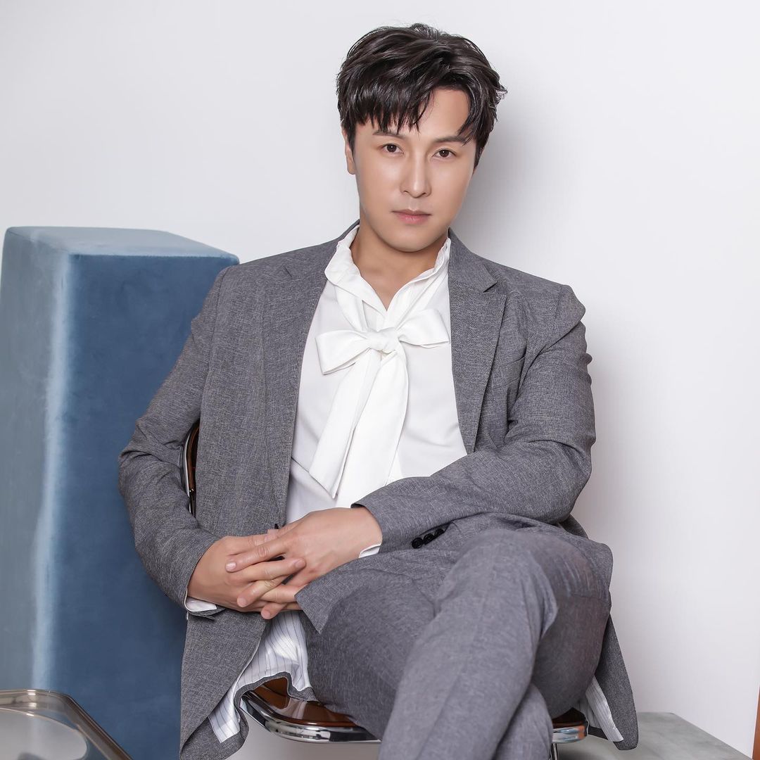 Latest photo of Kim Dongwan (SHINHWA)