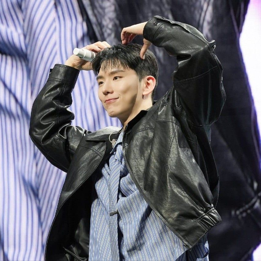 Behind-the-scenes cut of MONSTA X