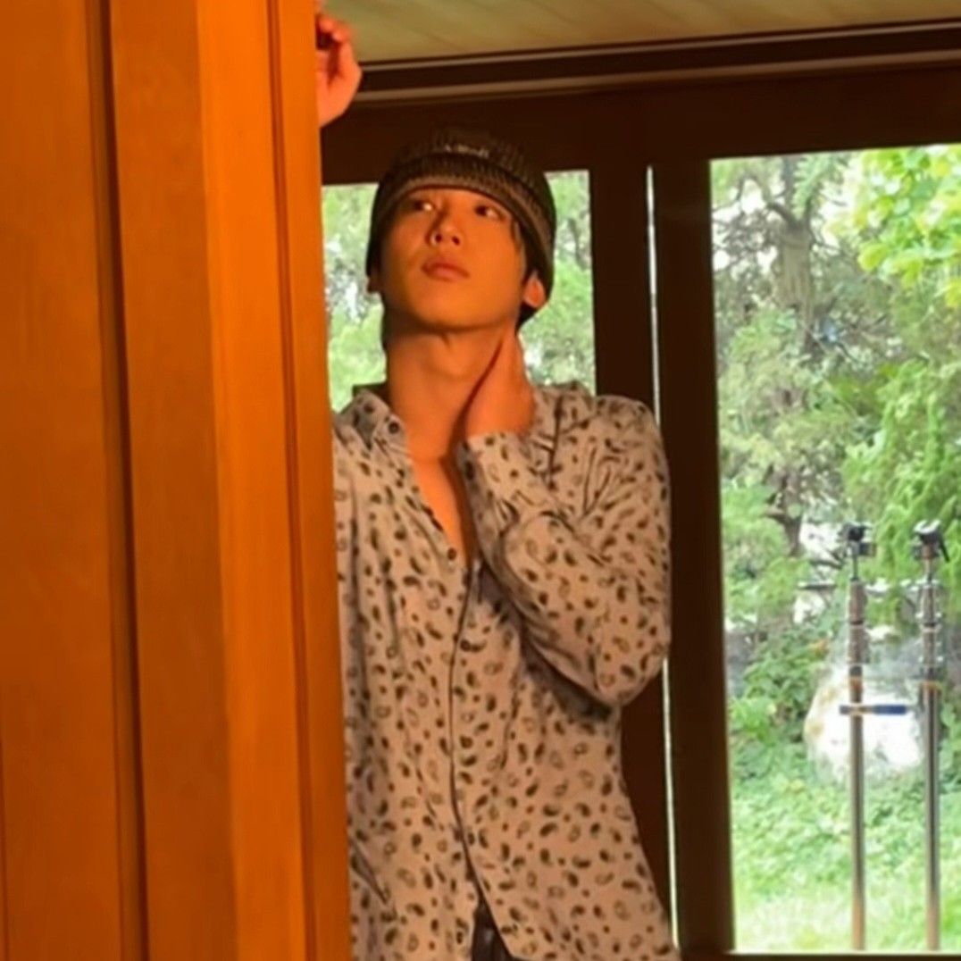 A moment captured by Kim Yohan (WEi)'s fan