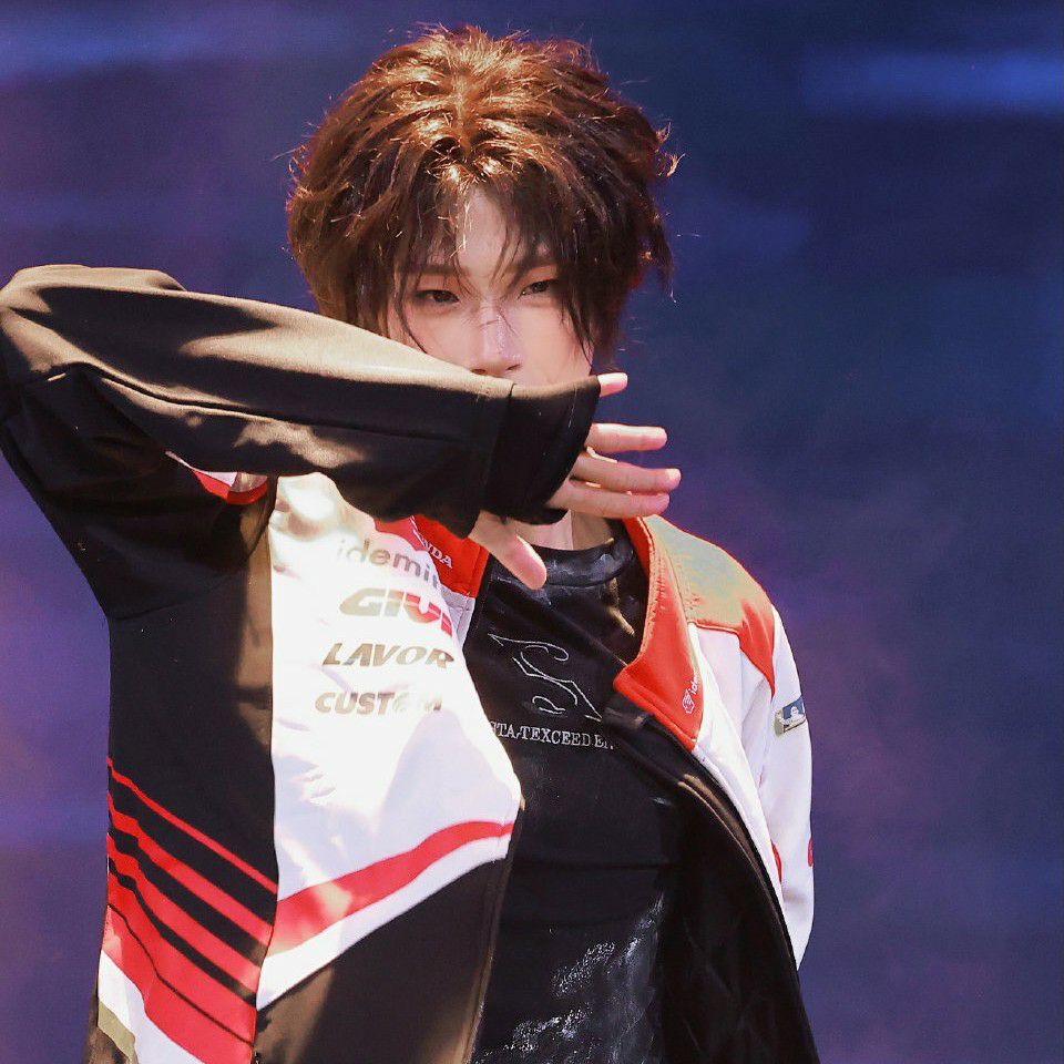 A moment captured by NexT1DE's fan