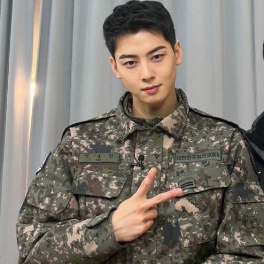 A moment captured by Eunwoo (ASTRO)'s fan