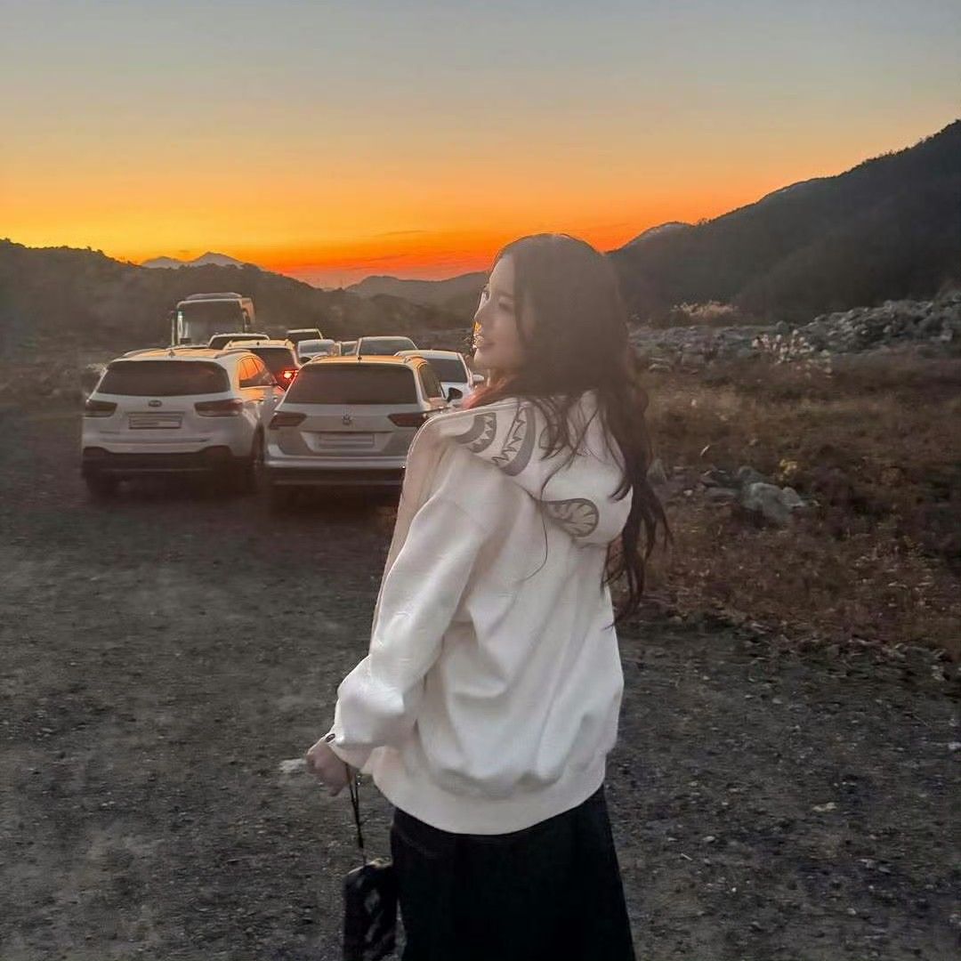 イ・スジン (Weeekly)の最近の活動写真