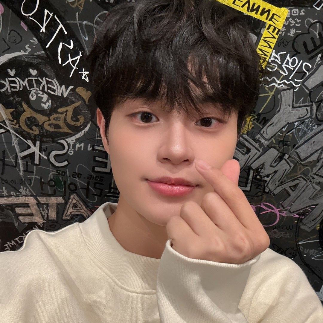 Recent activity shot of Lee Daehwi (AB6IX)