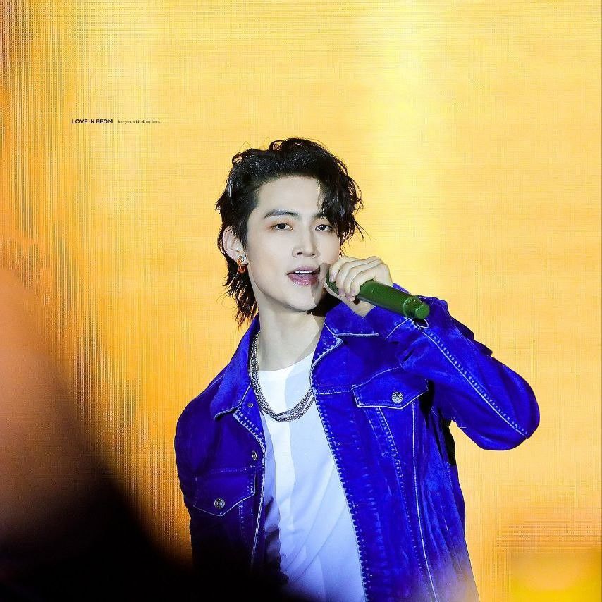 A moment captured by JAY B (GOT7)'s fan
