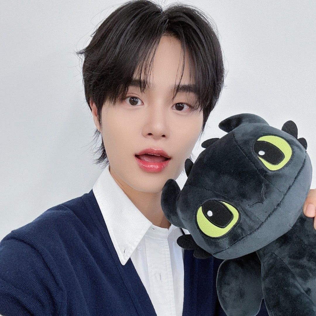 Behind-the-scenes cut of Lee Daehwi (AB6IX)