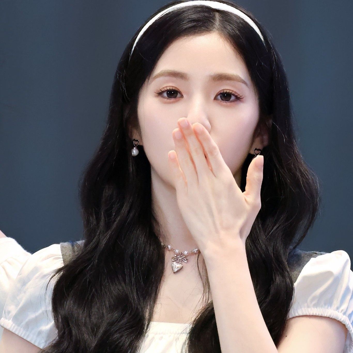 Latest photo of Irene (Red Velvet)