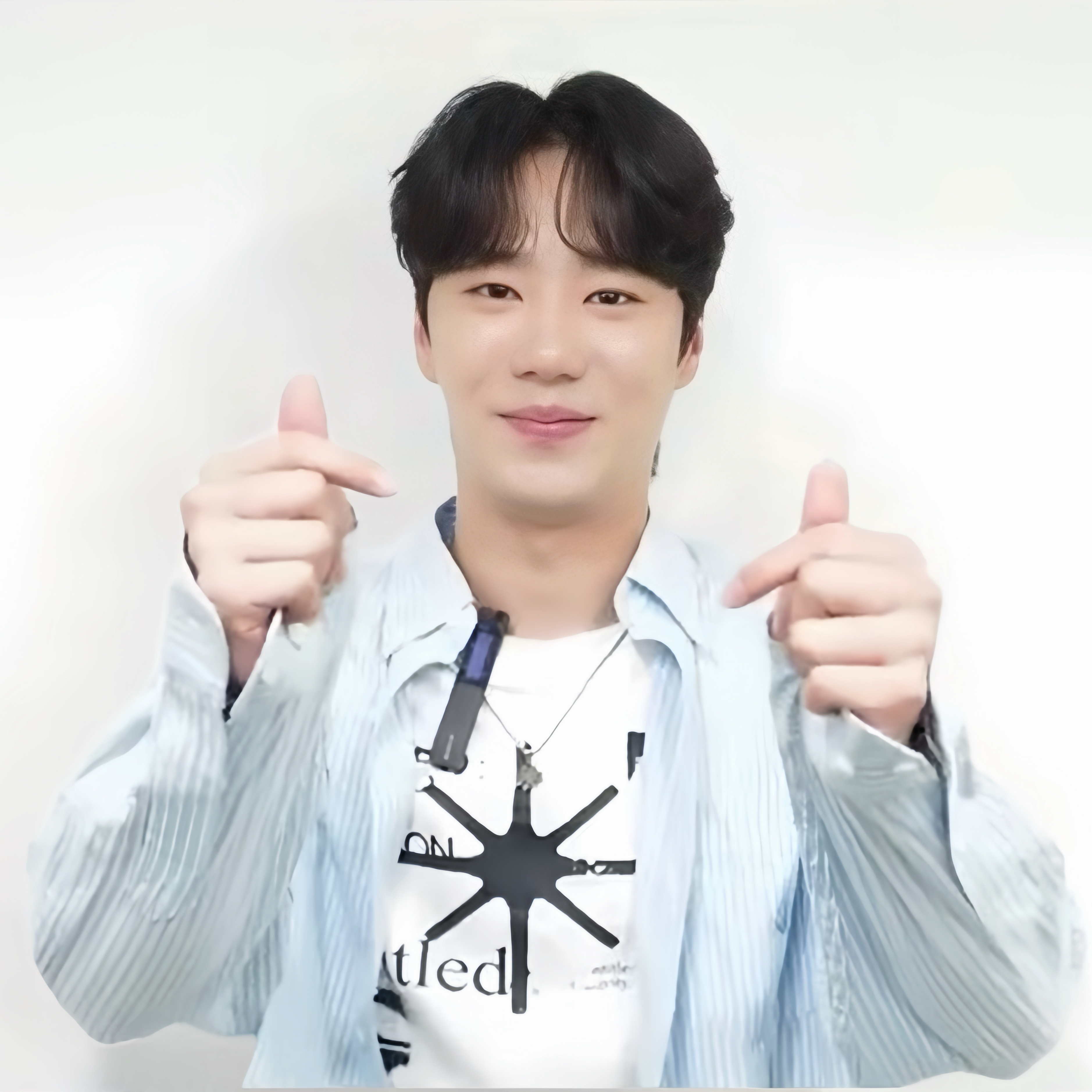 Recent activity shot of Lee Junyoung