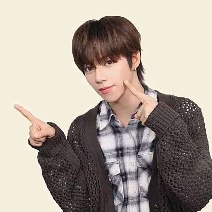 Behind-the-scenes cut of JL (AHOF)