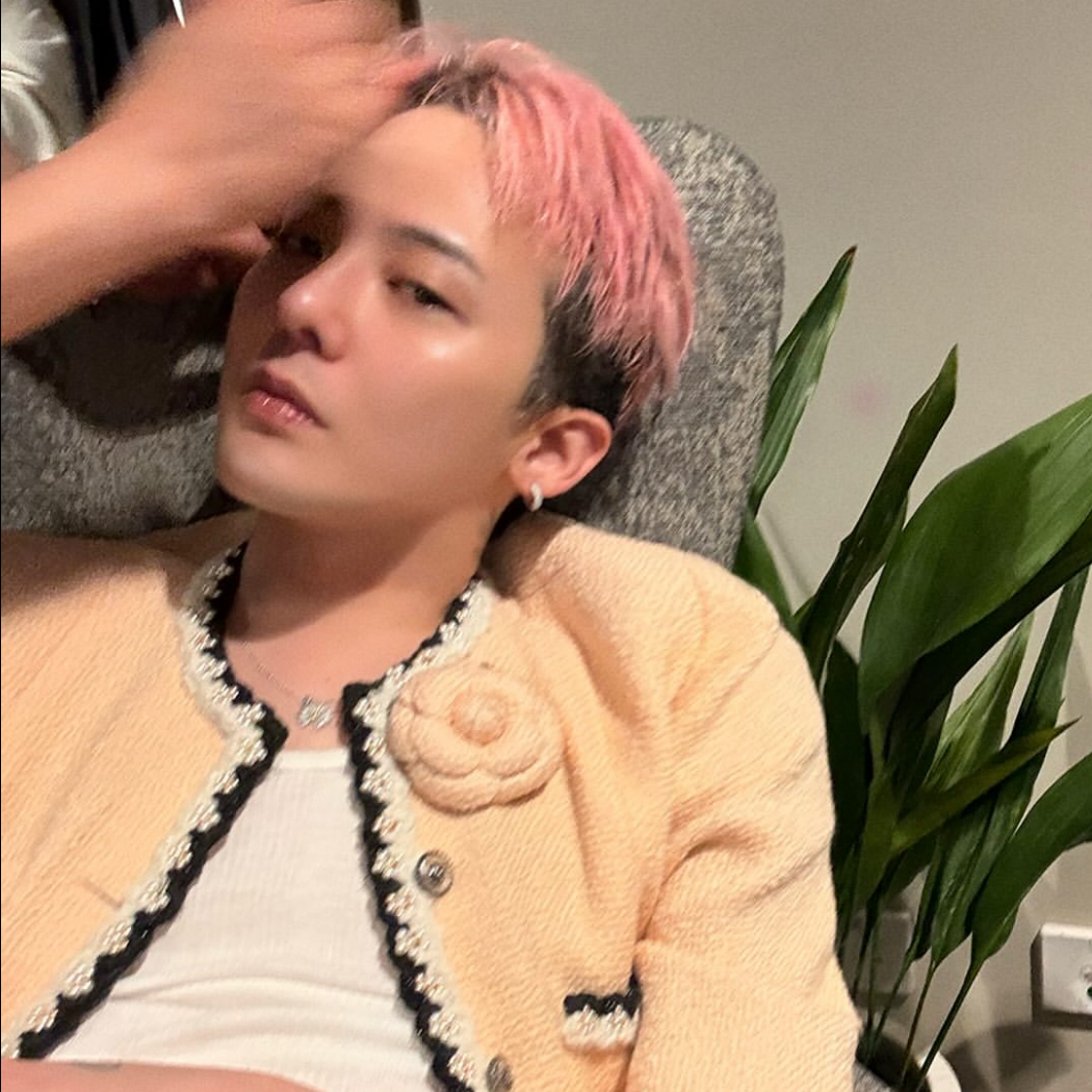 Recent activity shot of G-DRAGON (BIGBANG)