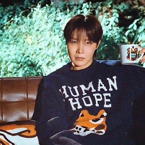 J-hope (防彈少年團)的最新照片