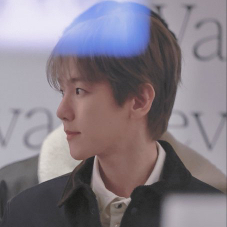 Behind-the-scenes cut of Baekhyun (EXO)