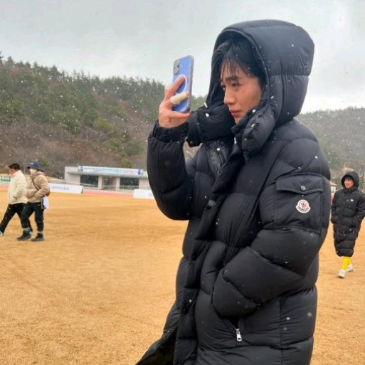 Latest photo of Kim Yohan (WEi)