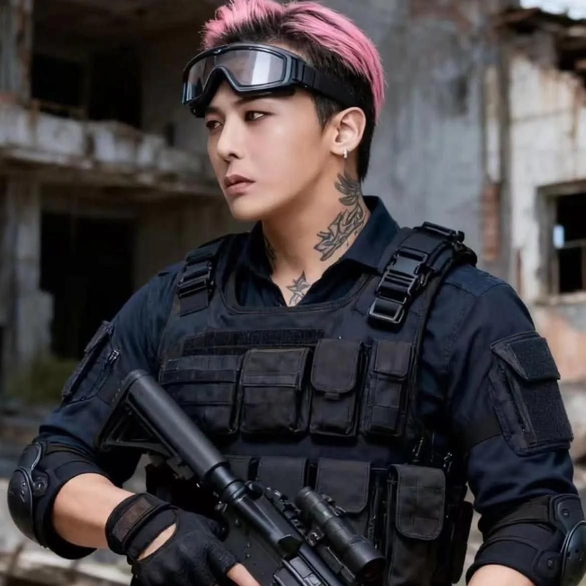 Foto aktivitas terbaru G-DRAGON (BIGBANG)