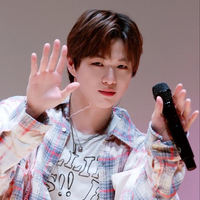 Recent activity shot of Kang Daniel