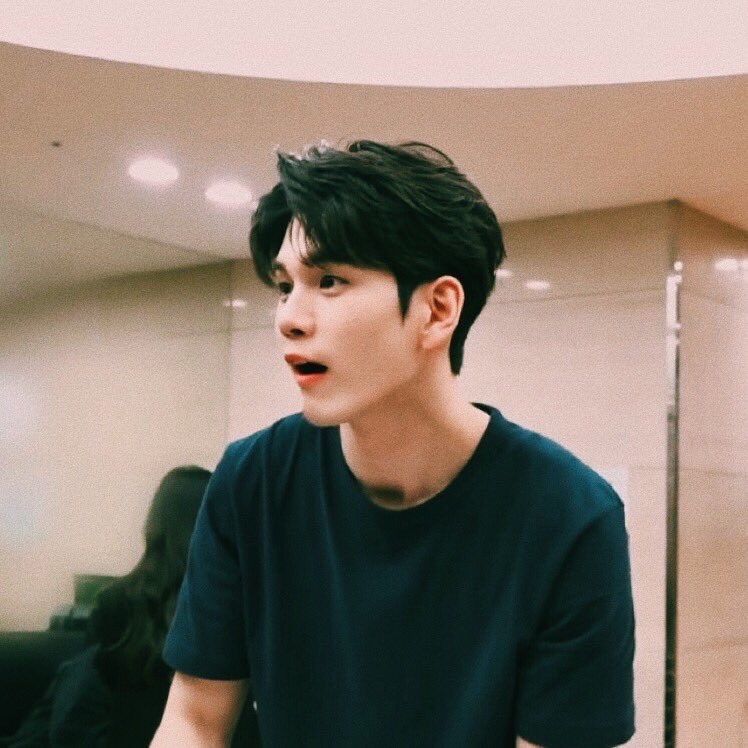 옹성우의 비하인드 컷