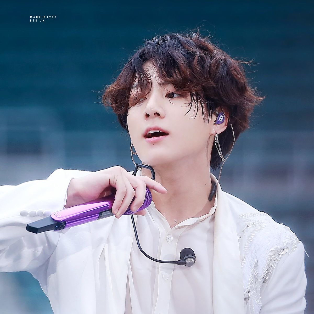 A moment captured by Jungkook (BTS)'s fan