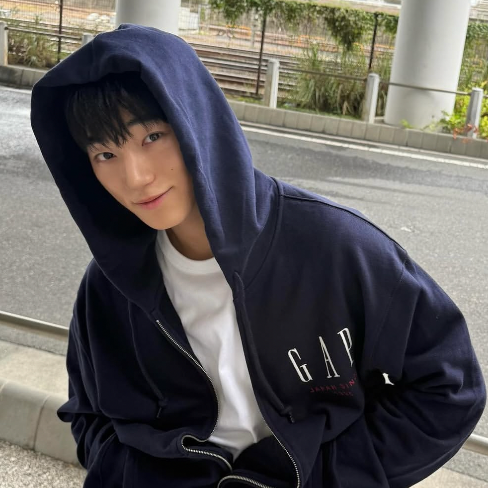 Behind-the-scenes cut of San (ATEEZ)