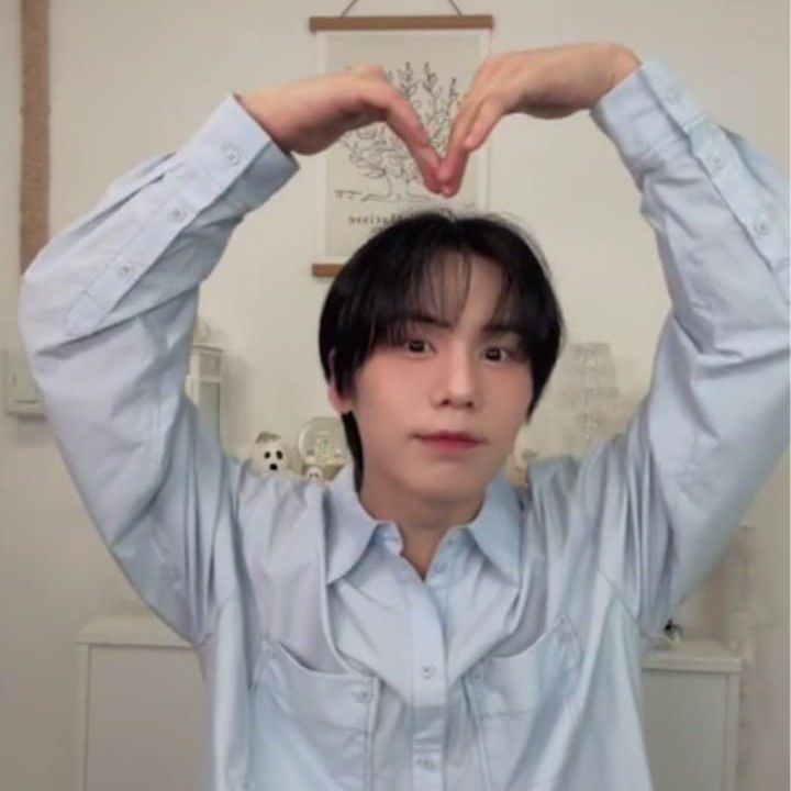 라키 최근 활동샷