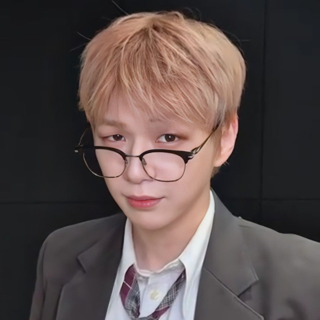 Latest photo of Kang Daniel