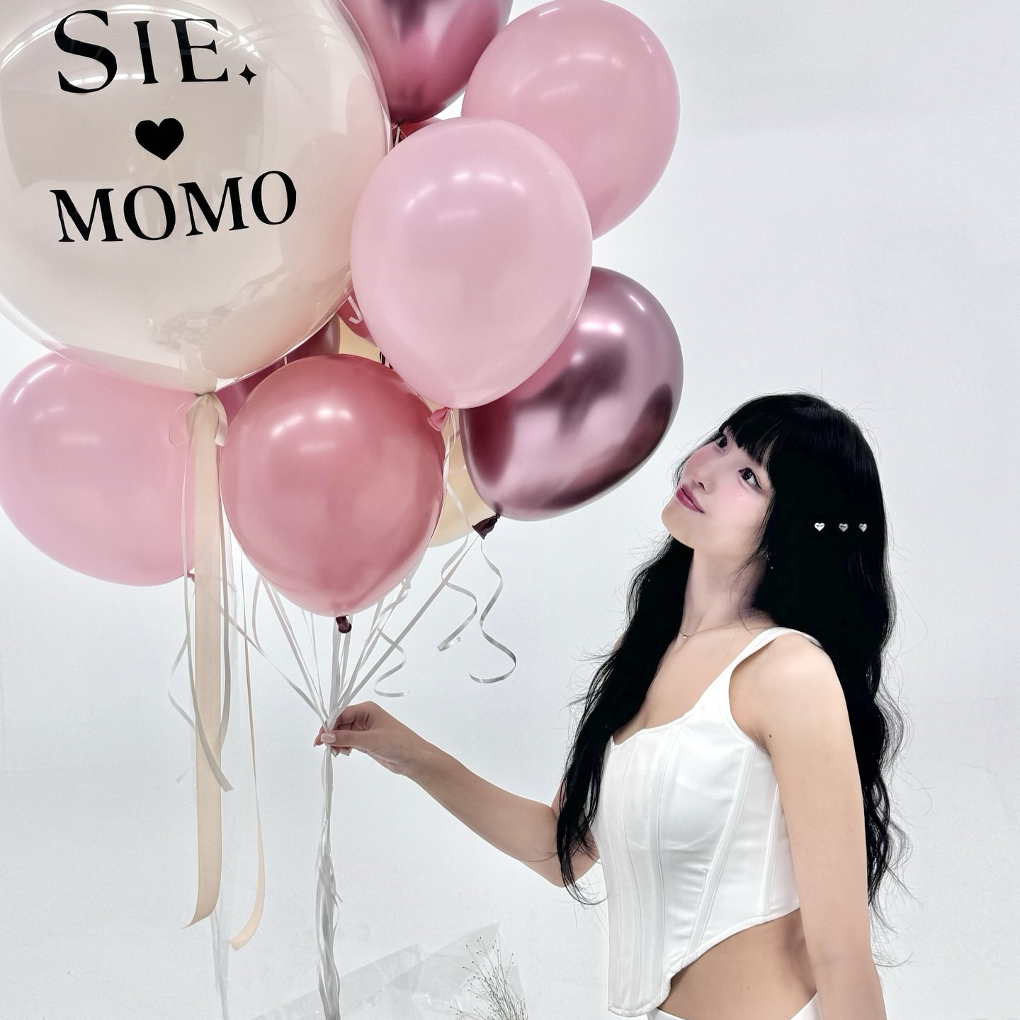 Foto aktivitas terbaru TWICE