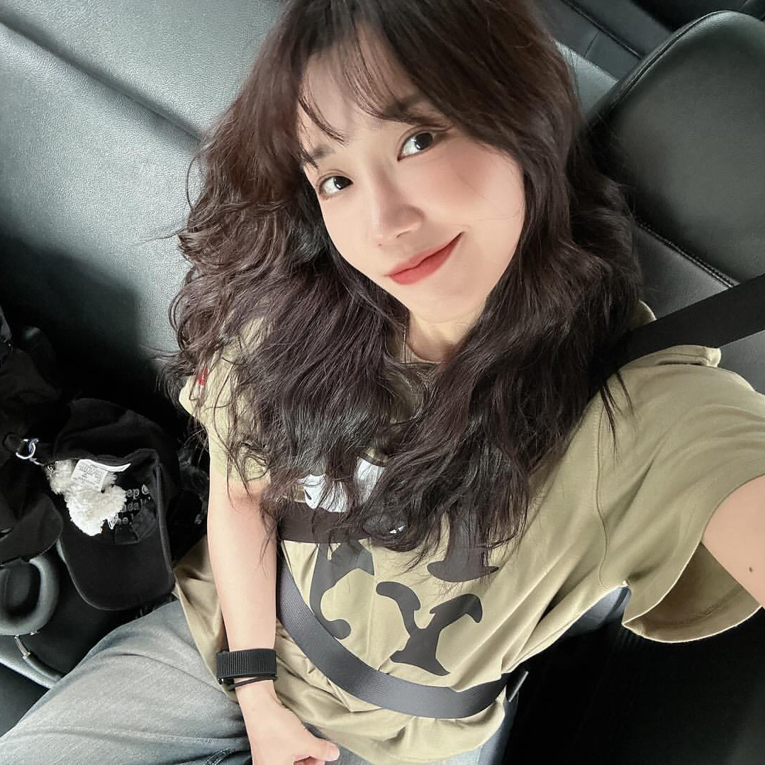 Recent activity shot of Jeong Eunji (Apink)