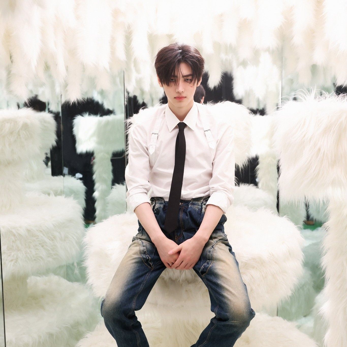 Latest photo of Sunghoon (ENHYPEN)
