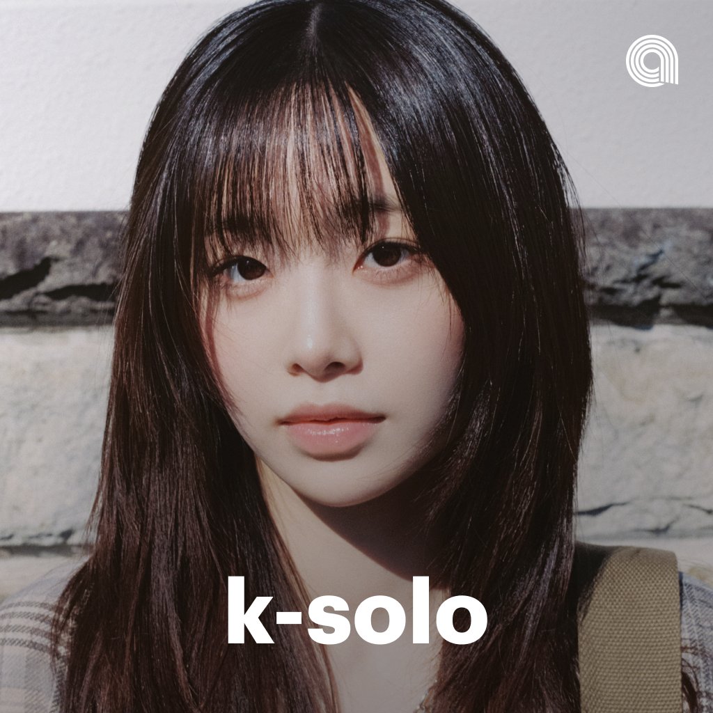 Latest photo of Chuu