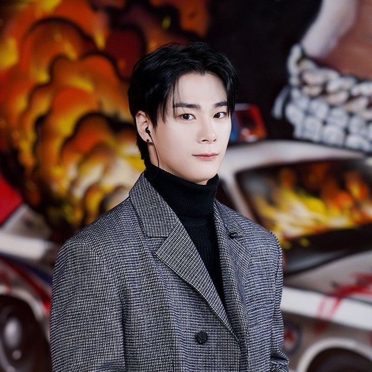 A moment captured by Moonbin (ASTRO)'s fan