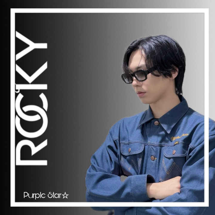 A moment captured by Rocky's fan