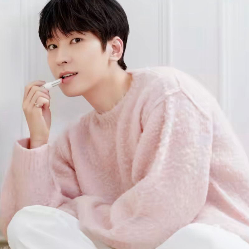Latest photo of Wonwoo (SEVENTEEN)