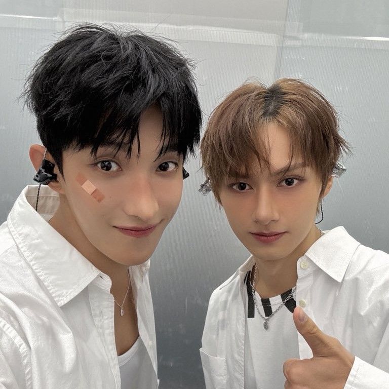 Recent activity shot of SEVENTEEN