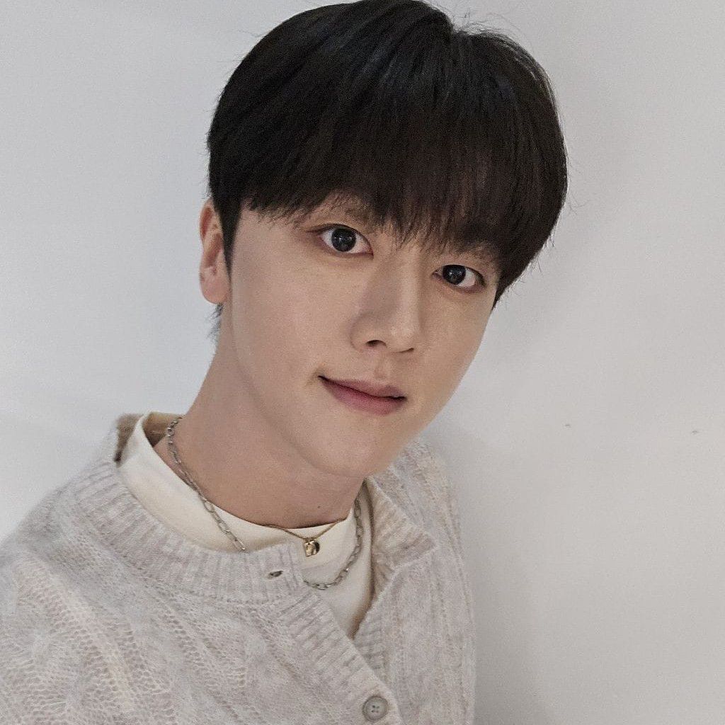 Behind-the-scenes cut of Youngbin (SF9)