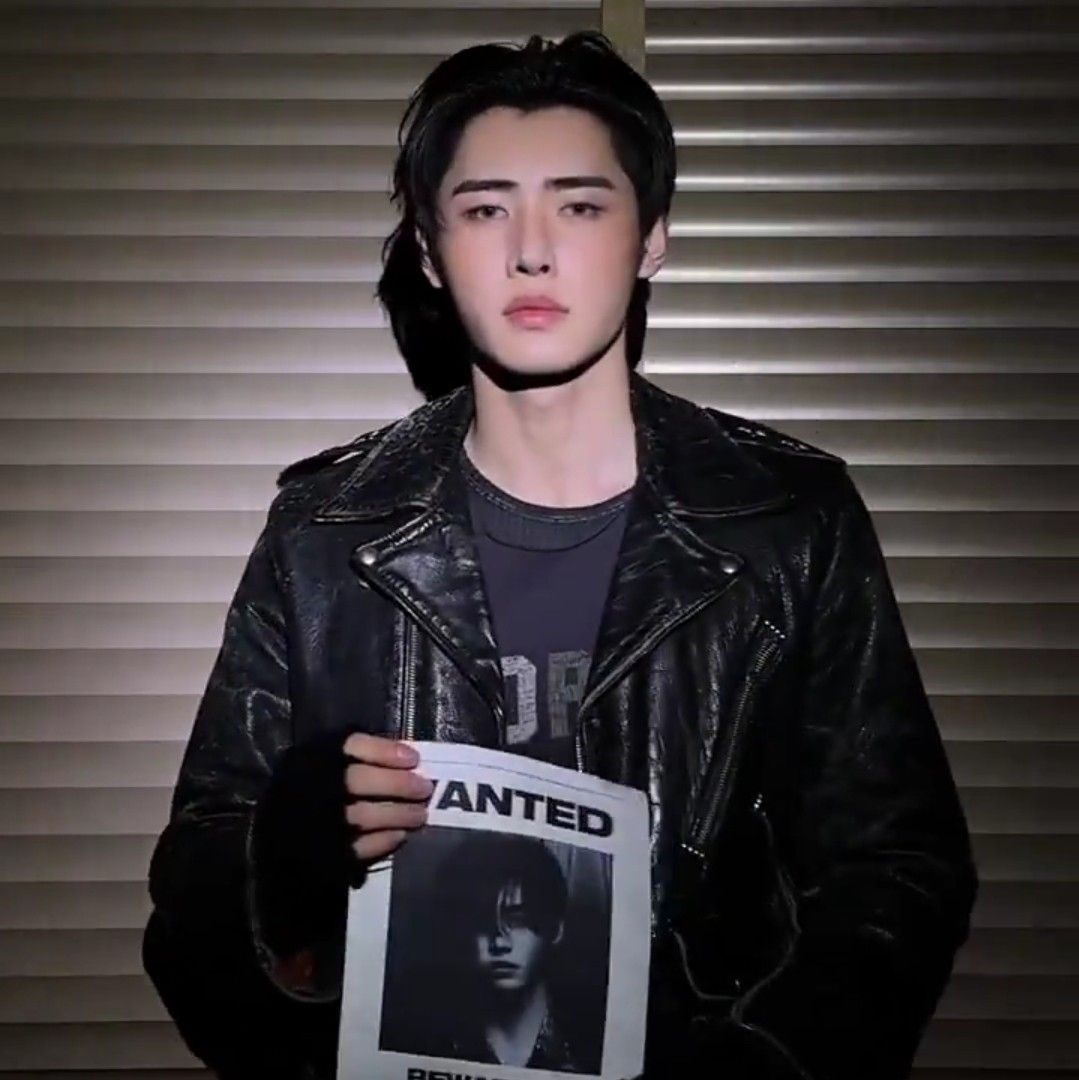 Behind-the-scenes cut of Sunghoon (ENHYPEN)