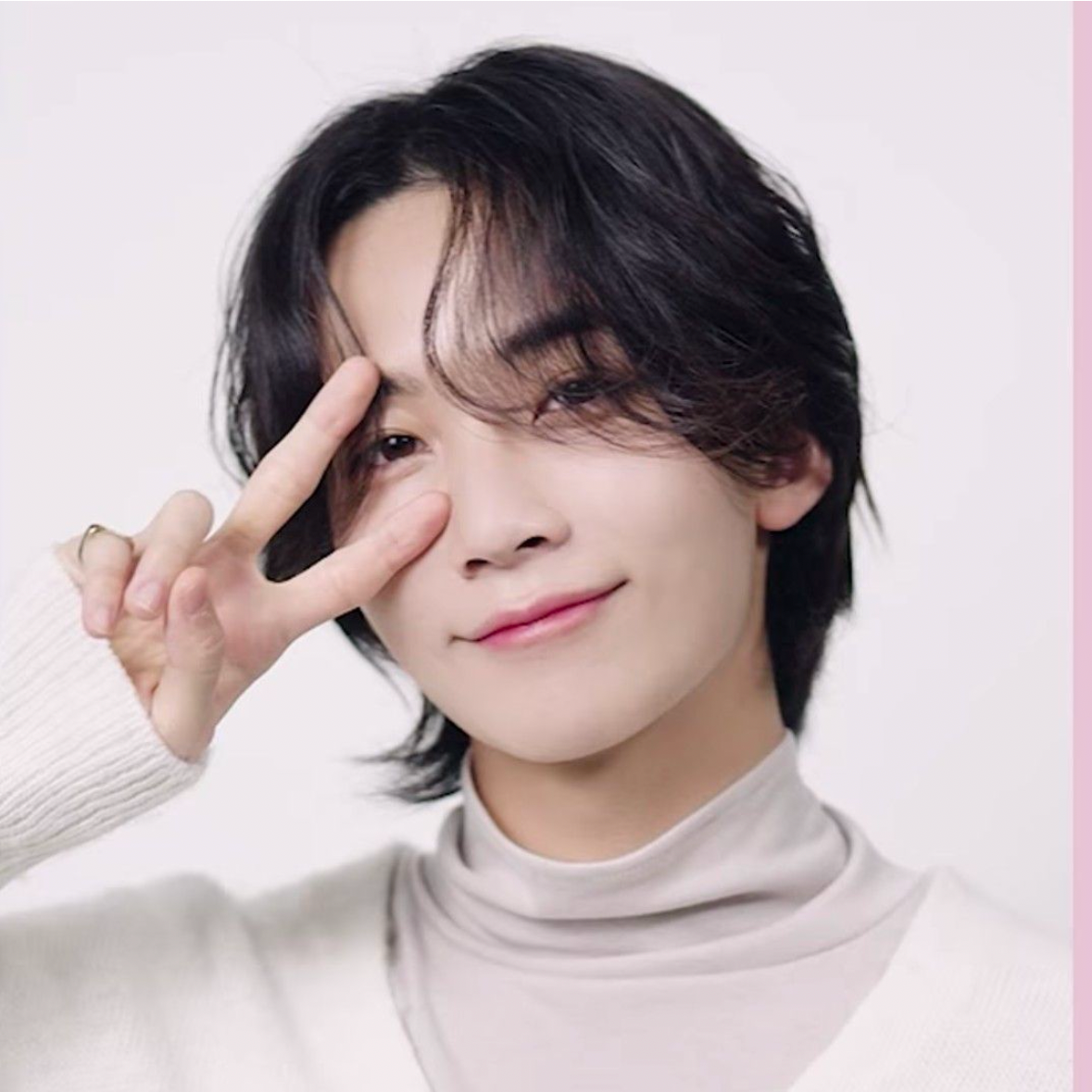 淨漢 (SEVENTEEN)的最新活動照片