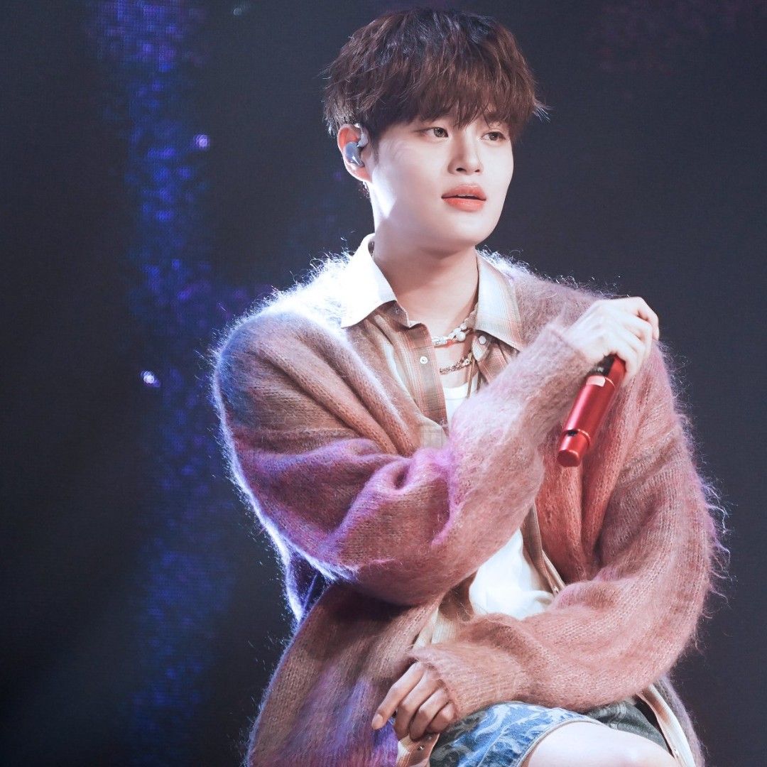 Latest photo of Lee Daehwi (AB6IX)