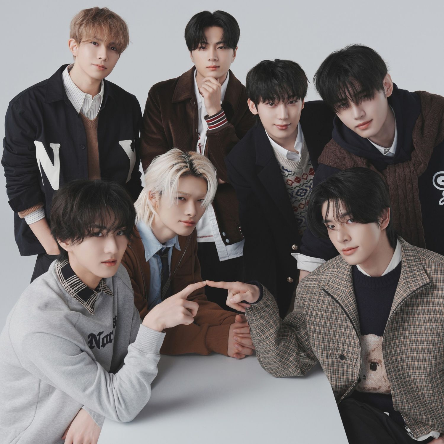 ENHYPEN의 최신 사진