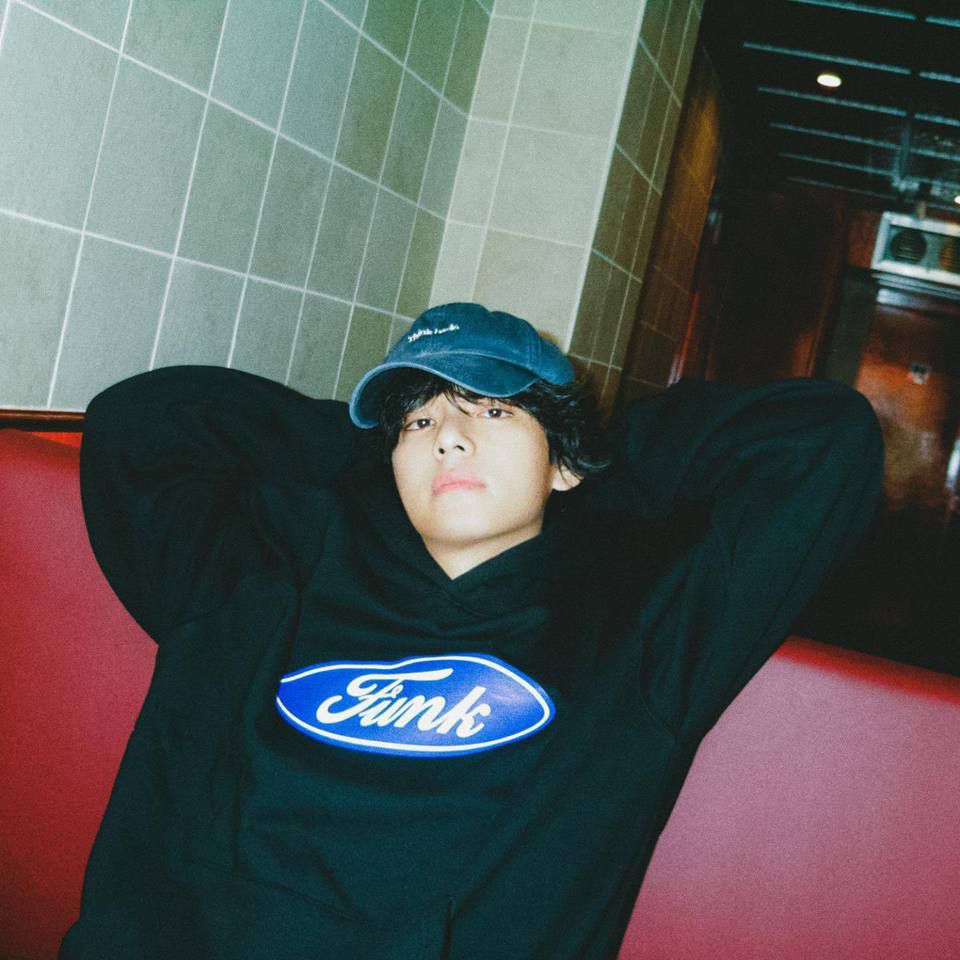 V (BTS)の最近の活動写真