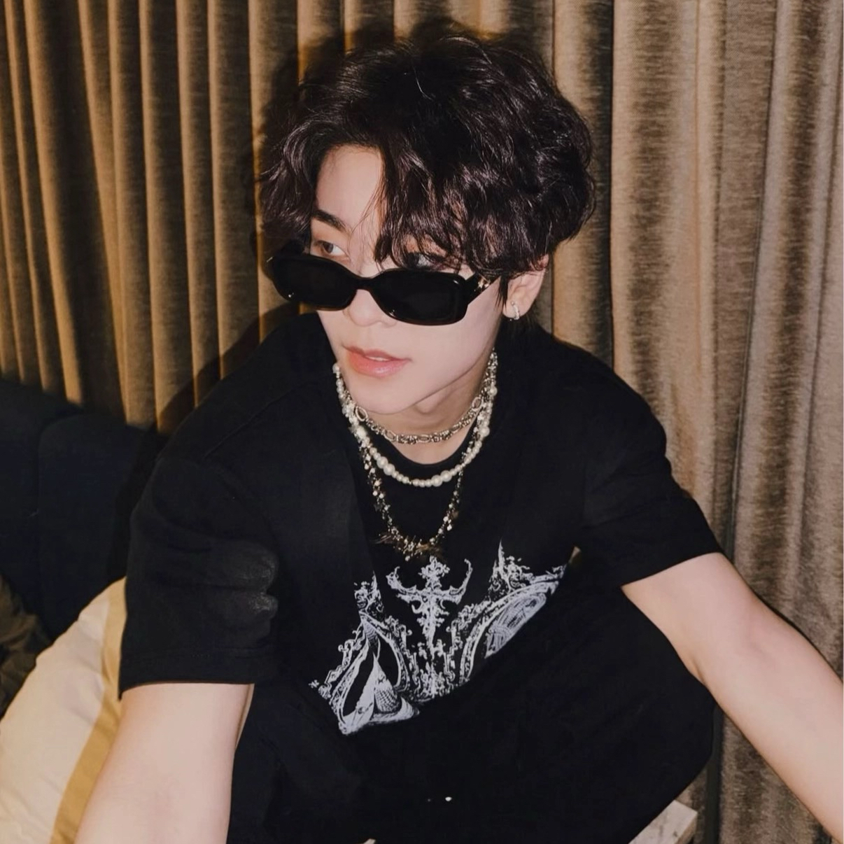 Behind-the-scenes cut of He Xinlong (ALPHA DRIVE ONE)