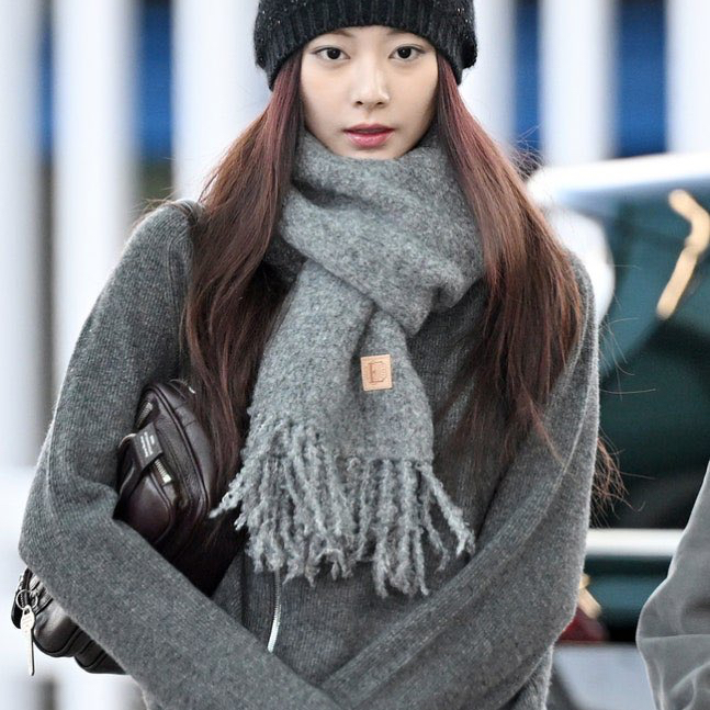 Behind-the-scenes cut of Tzuyu (TWICE)