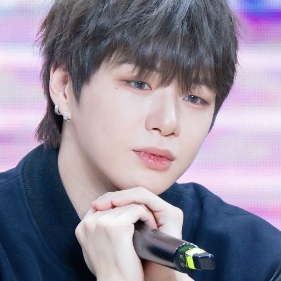 강다니엘의 최신 사진