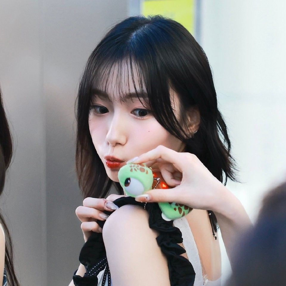 Behind-the-scenes cut of Seo Youngeun (Kep1er)