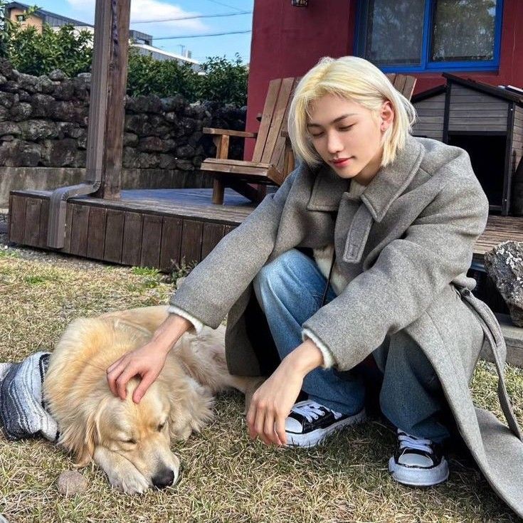 Behind-the-scenes cut of Felix (Stray Kids)