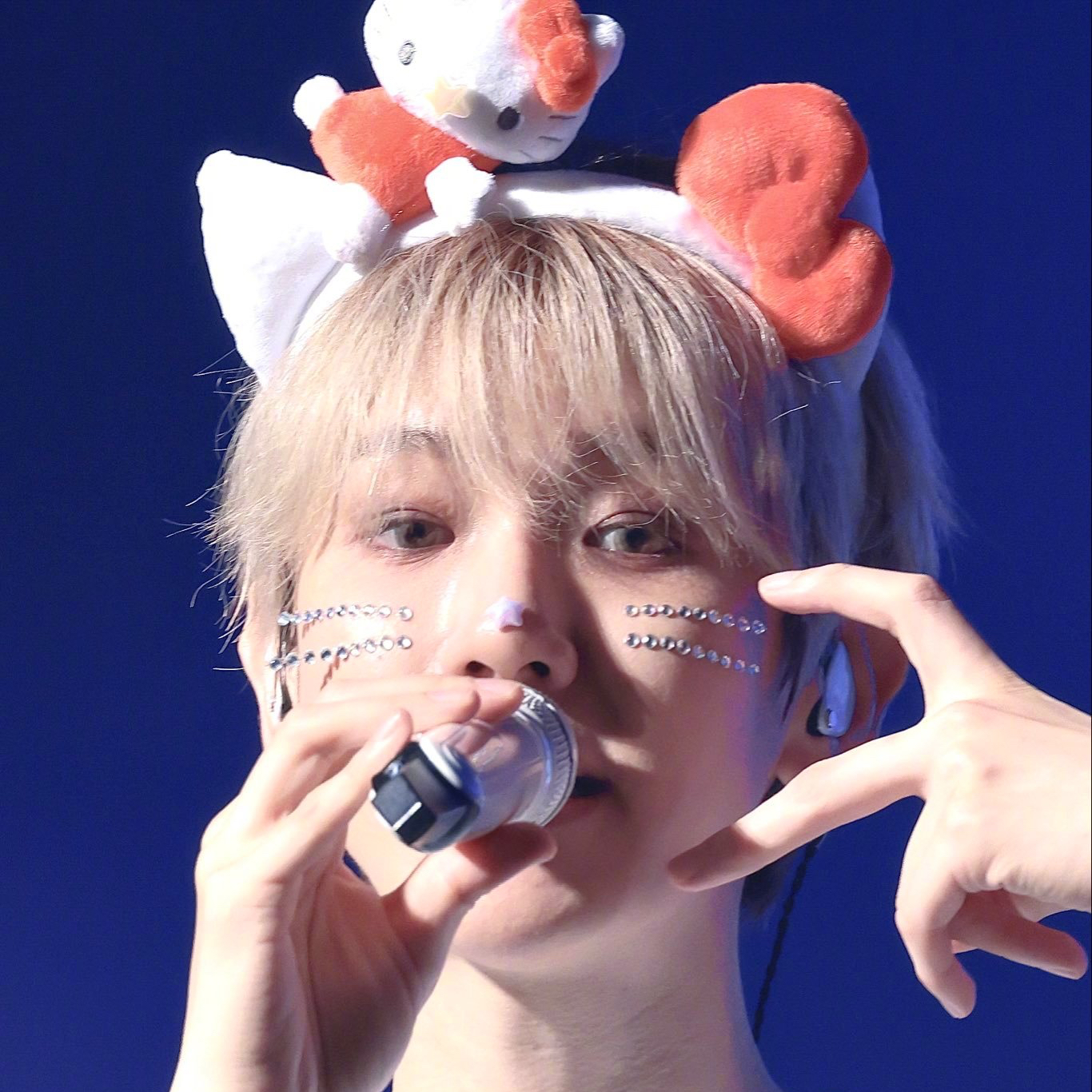 ベクヒョン (EXO)の最近の活動写真