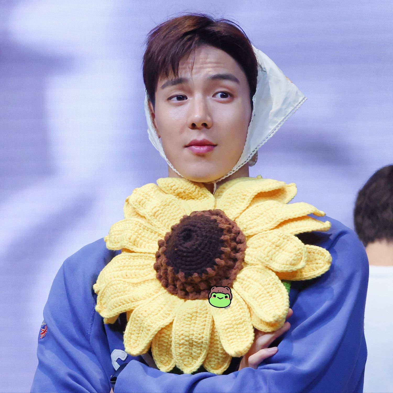 A moment captured by Shownu (MONSTA X)'s fan