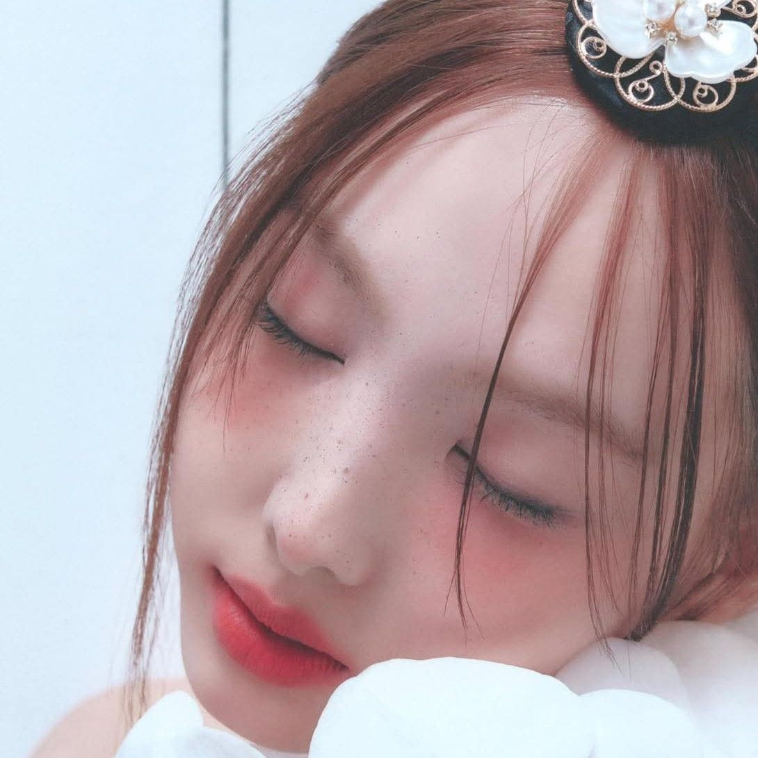 Recent activity shot of Nayeon (TWICE)