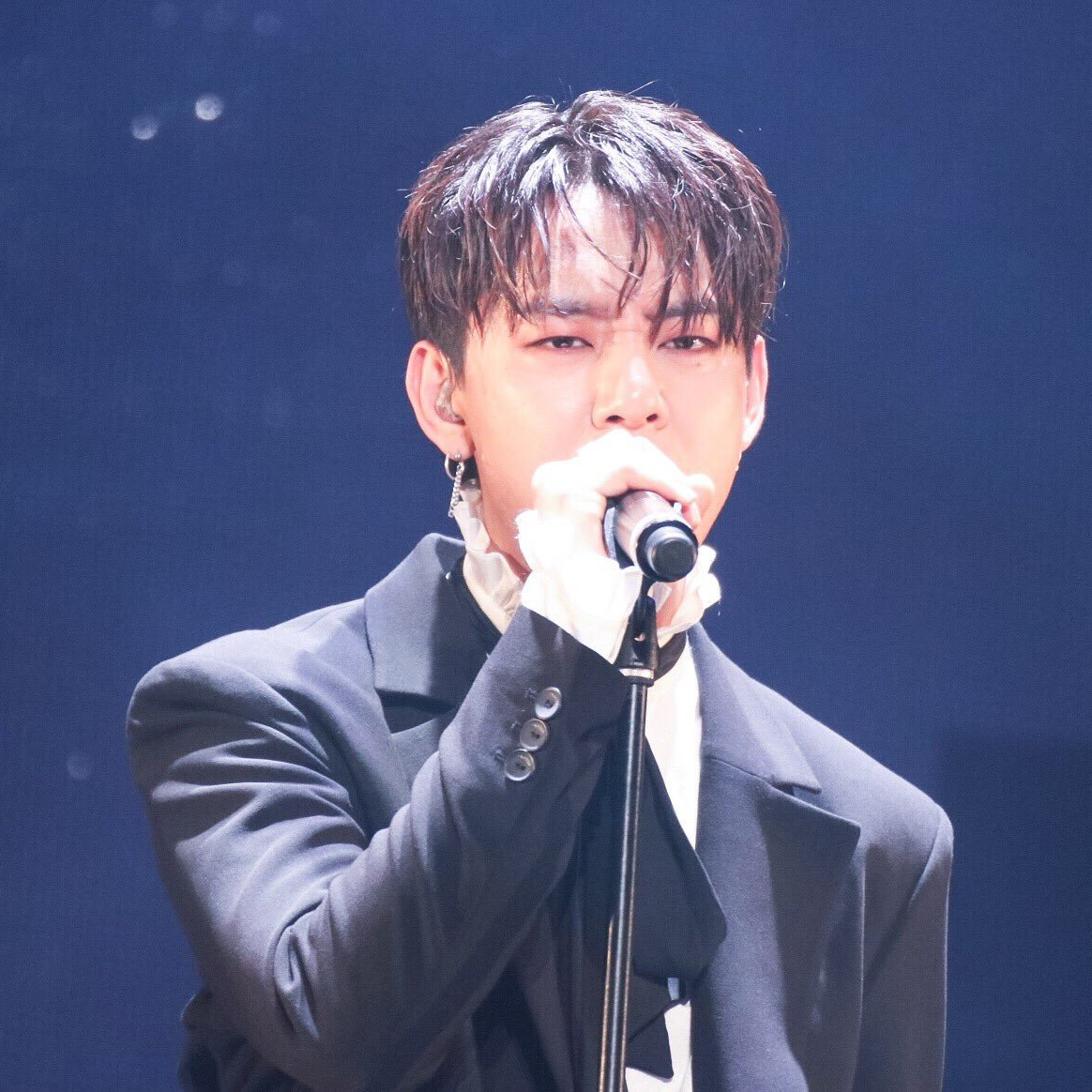 A moment captured by Daehyun (B.A.P)'s fan